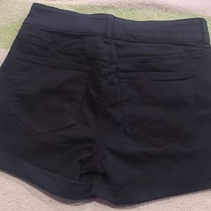 SO Brand Size 7 black shorts